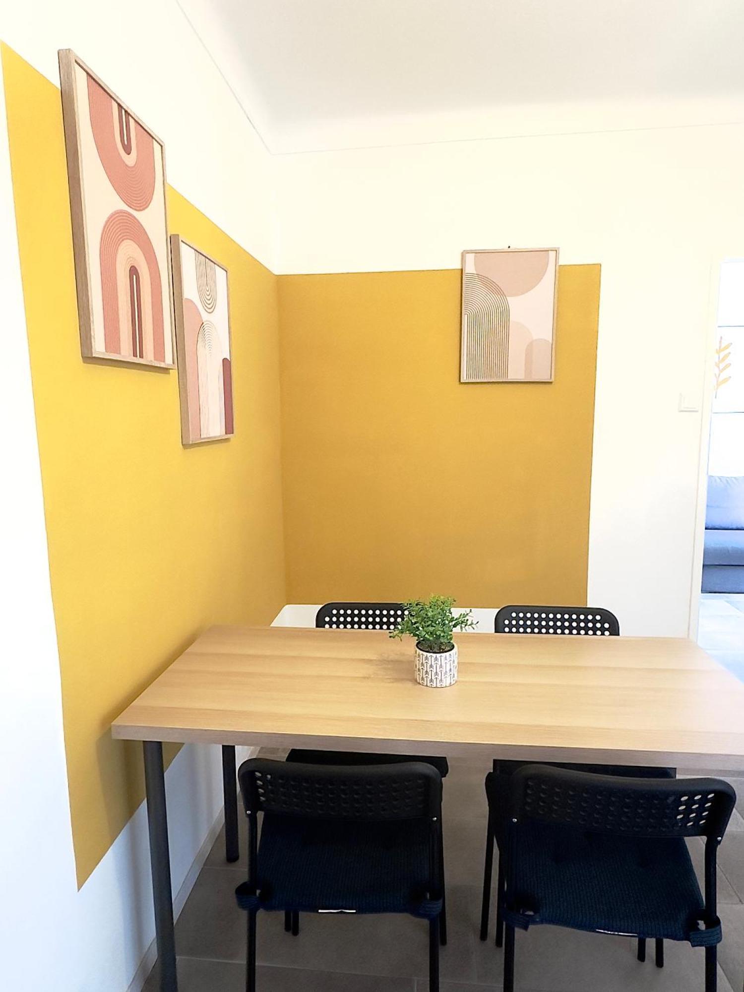 Charming Three Bedrooms Apartment Near Vienna Central Station ภายนอก รูปภาพ